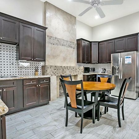 Stylish 4Br Condo In Downtown By Hosteeva New Orleans Exteriér fotografie