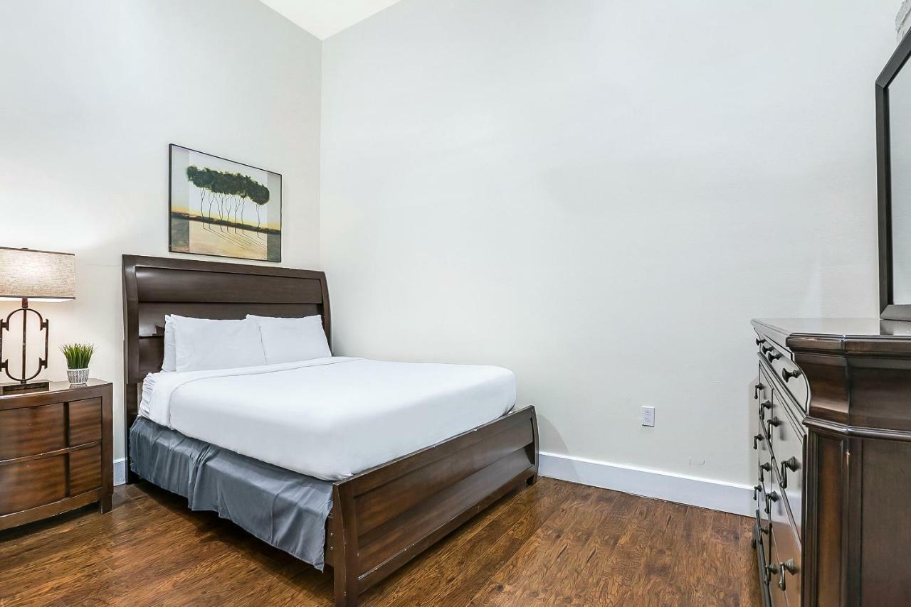 Stylish 4Br Condo In Downtown By Hosteeva New Orleans Exteriér fotografie