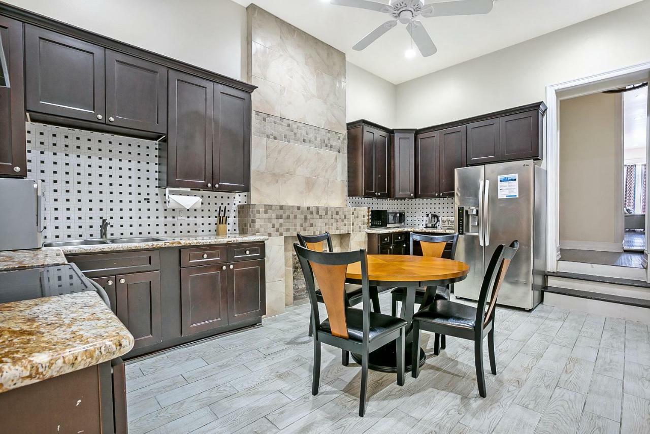 Stylish 4Br Condo In Downtown By Hosteeva New Orleans Exteriér fotografie